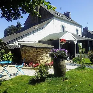 https://vive-les-vacances.inbrittany.com